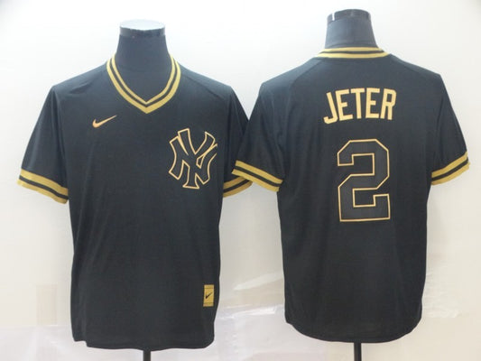 Men's New York Yankees Derek Jeter #2 Black Replica Player Jersey1