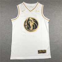 Men's Dallas Mavericks Luka Doncic #77 White Replica Jersey1