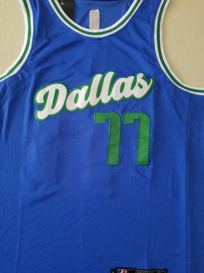 Men's Dallas Mavericks Luka Doncic #77 Blue Classics Swingman Jersey1