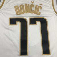 Men's Dallas Mavericks Luka Doncic #77 White Replica Jersey1
