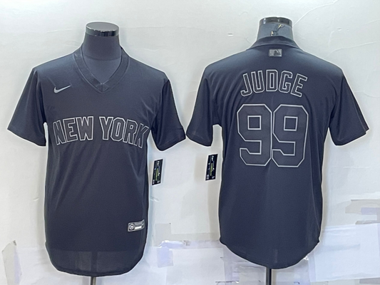 Men's New York Yankees Aaron Judge #99 Black Alternate Game Jersey1
