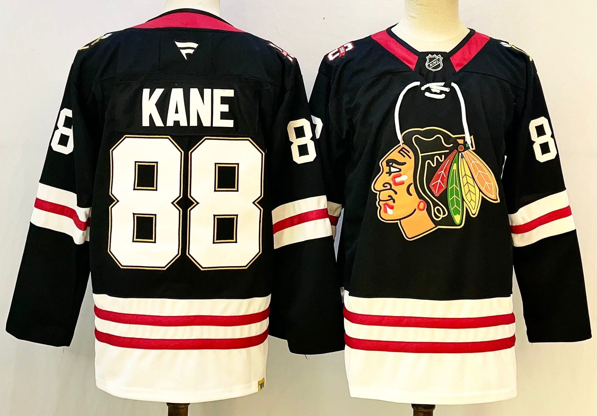 Men's Chicago Blackhawks Patrick Kane #88 Black Premium Player Jersey