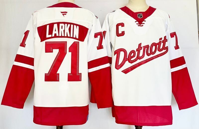 Men's Detroit Red Wings Dylan Larkin #71 Fanatics White Player Game Jersey