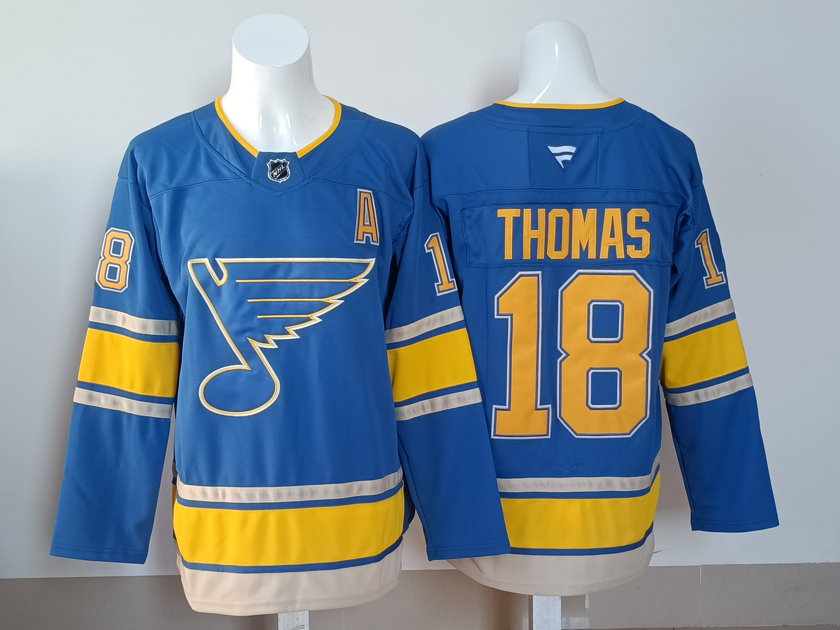 Men's St. Louis Blues Robert Thomas #18 Blue Breakaway Player Jersey