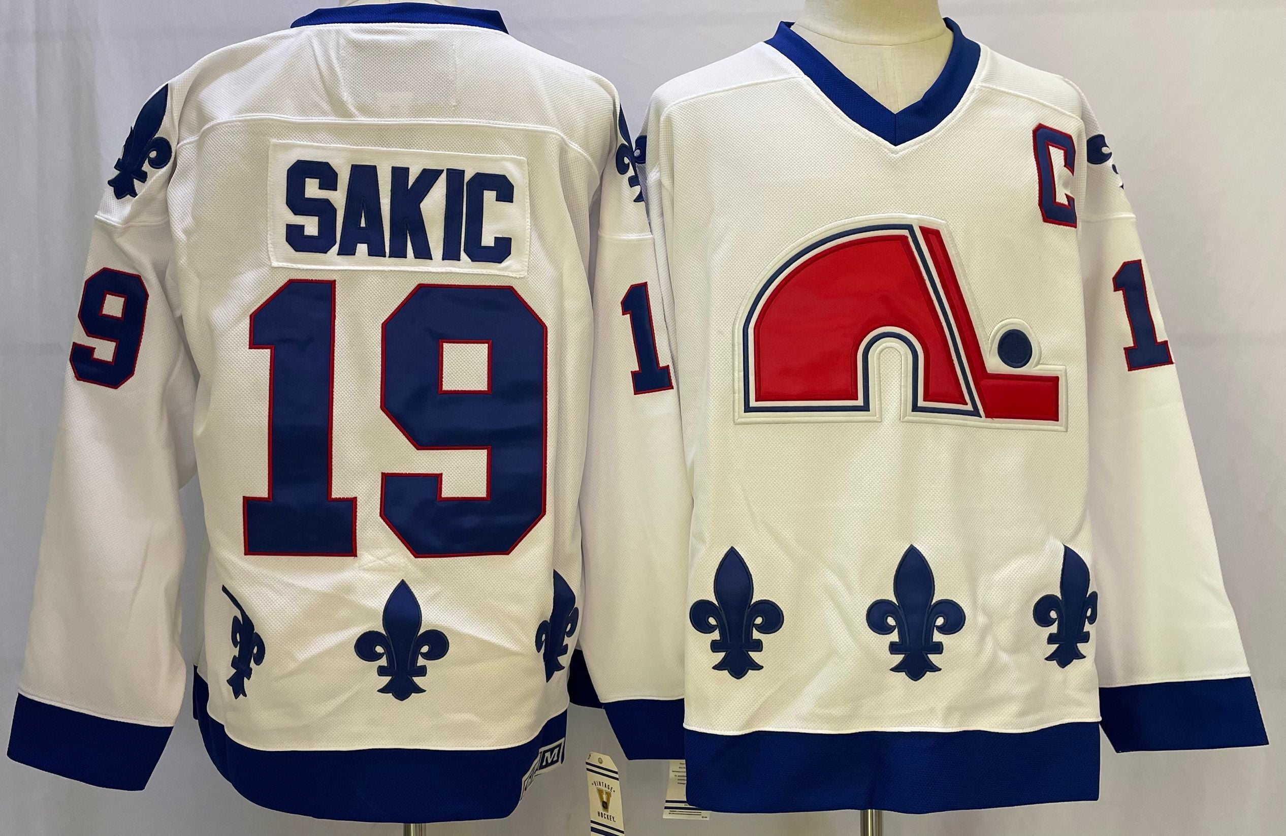 Men's Colorado Avalanche Joe Sakic #19 White Player Jersey