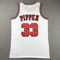 Men's Chicago Bulls Scottie Pippen 1997-98 White Hardwood Classics Swingman Jersey1