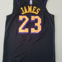 Men's Los Angeles Lakers LeBron James #23 Black Swingman Jersey1