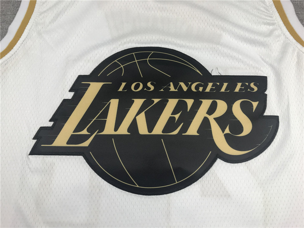 Men's Los Angeles Lakers LeBron James #23 White Swingman Jersey1