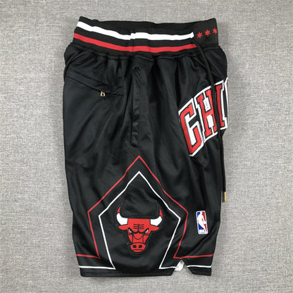 Men's Chicago Bulls Black Pocket Shorts1