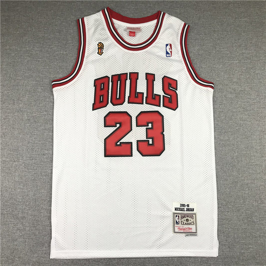Men's Chicago Bulls Michael Jordan 1995-96 Hardwood Classics Swingman Jersey1